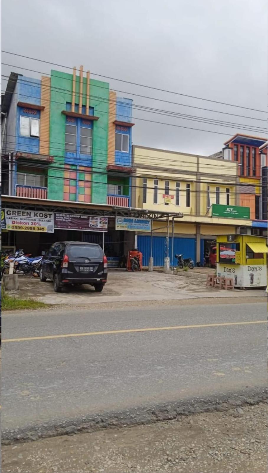 Sintang Greenkostホステル エクステリア 写真