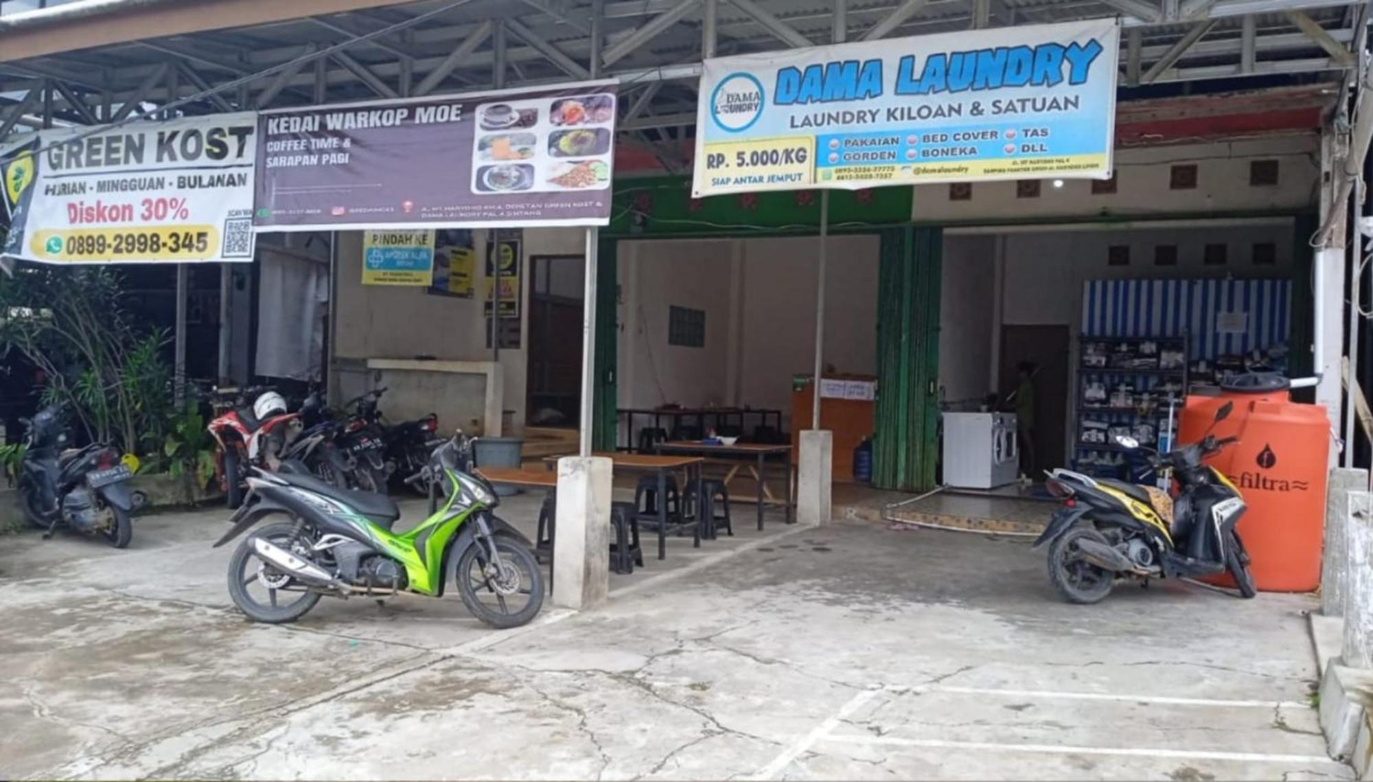 Sintang Greenkostホステル エクステリア 写真